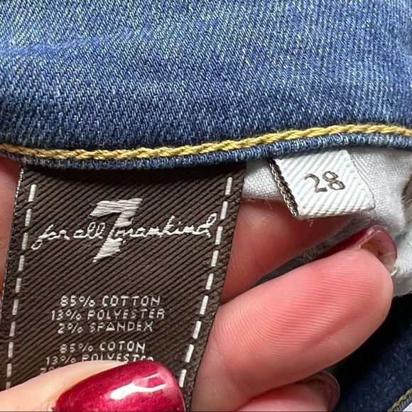 7 for All Mankind | Cropped Gwenevre Denim Jeans - Picture 6 of 6